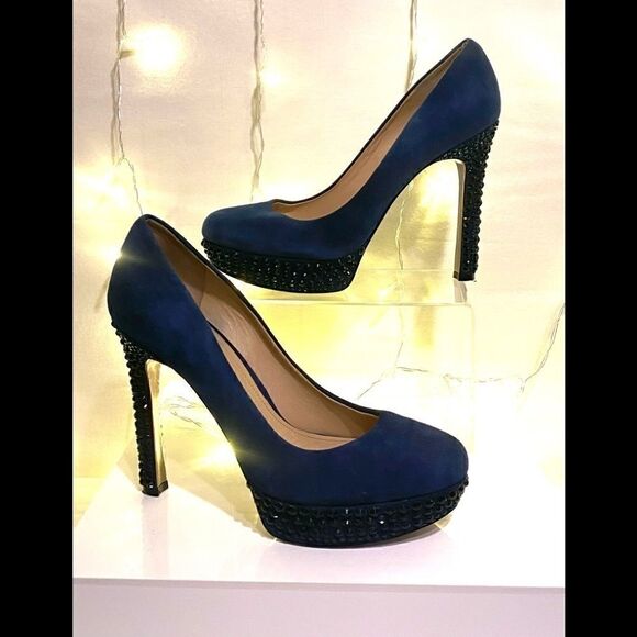 Joan & David Heels   - Picture 1 of 6